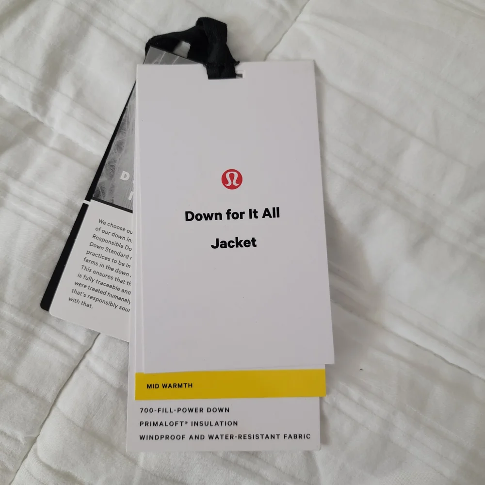 Lululemon Down For it All Everglade Green Jacket - discontinued color - Picture 6 of 6